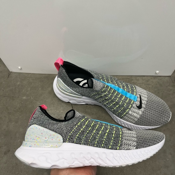 Nike React Phantom Run Flyknit 2 Grey - Picture 9 of 11